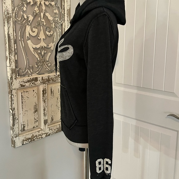 Victoria Secret - Pink Sweat Jacket in Two Tones of Grey - Size Large - Picture 2 of 4